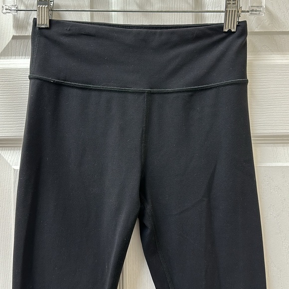 Athleta Girl High Rise Chit Chat Capri *Black - Picture 4 of 10